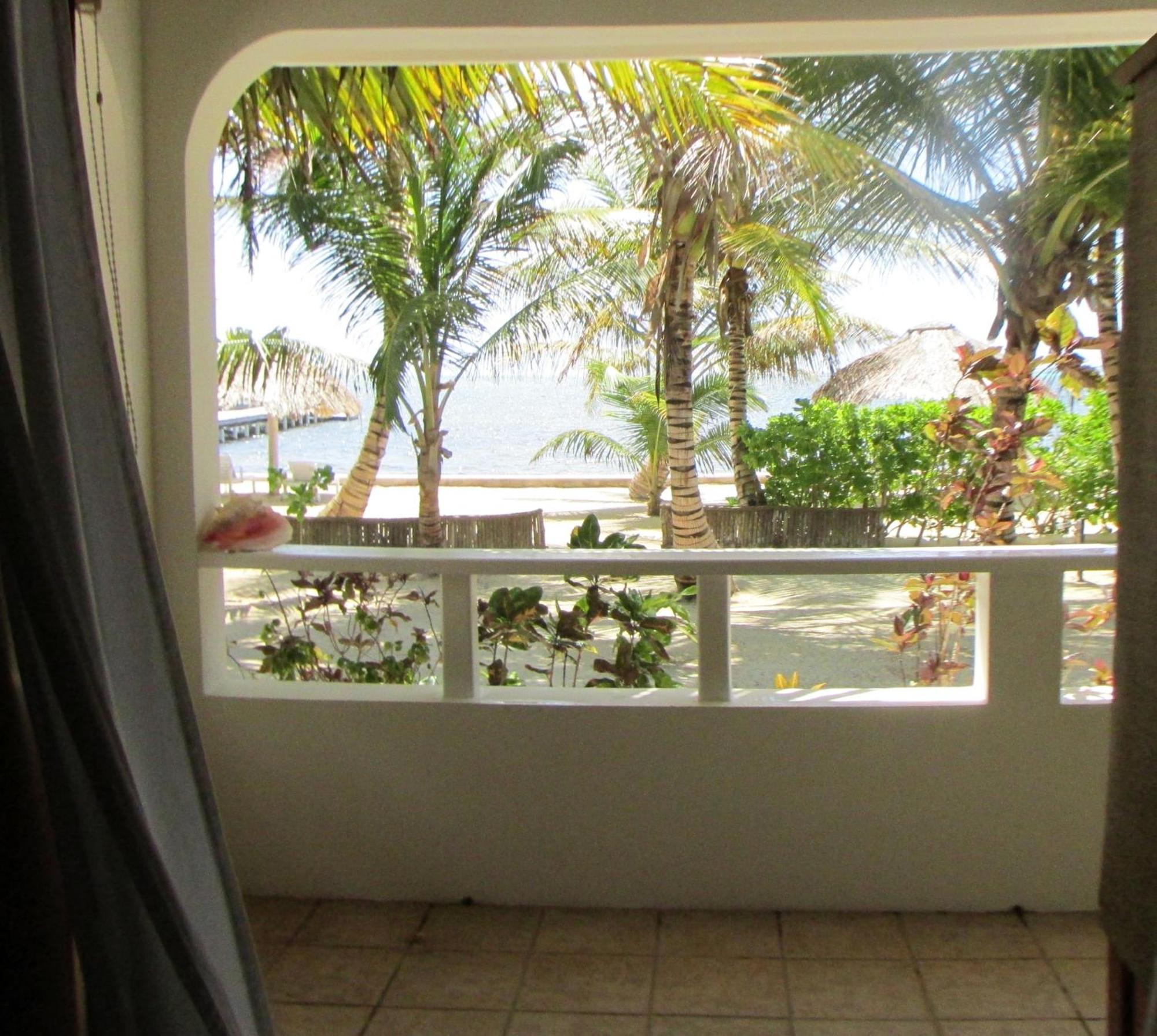 Cocotal Inn And Cabanas San Pedro  Zimmer foto