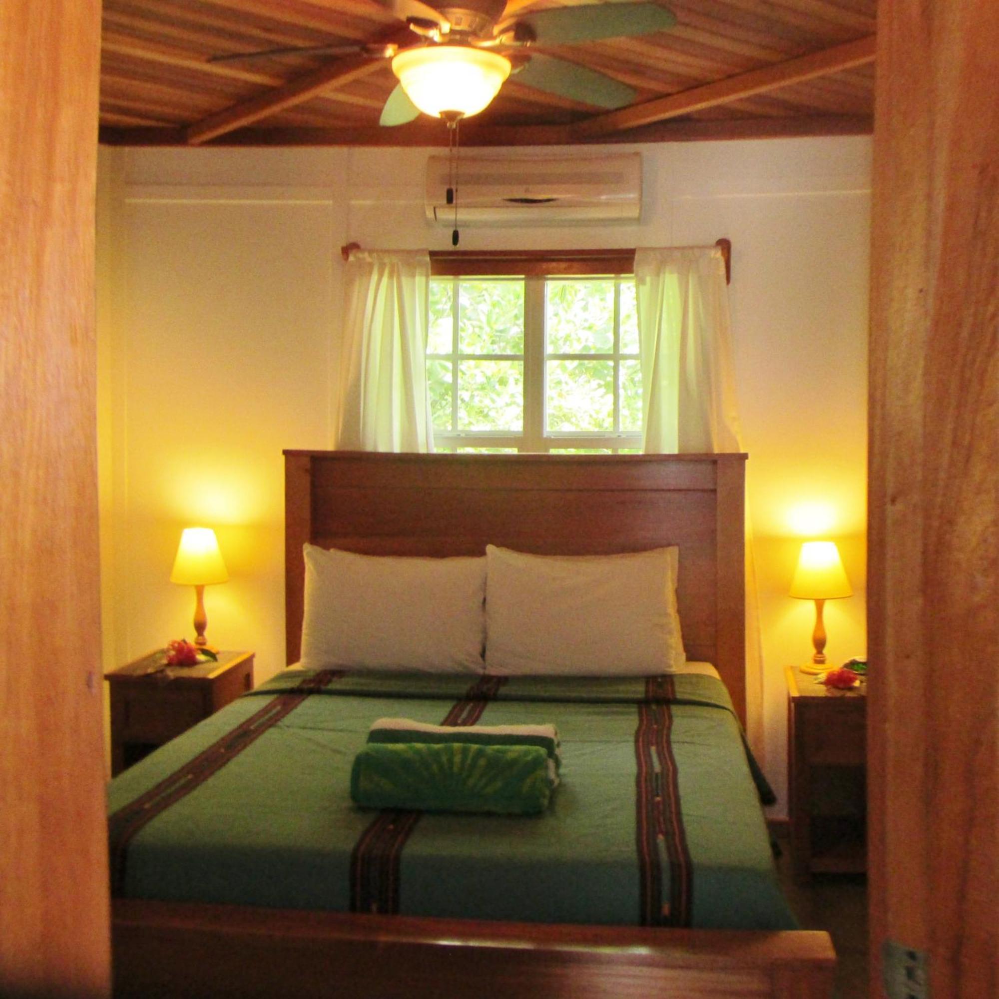 Cocotal Inn And Cabanas San Pedro  Zimmer foto